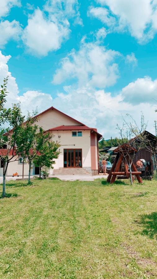 Pensiunea Colt De Rai Corbi Buitenkant foto