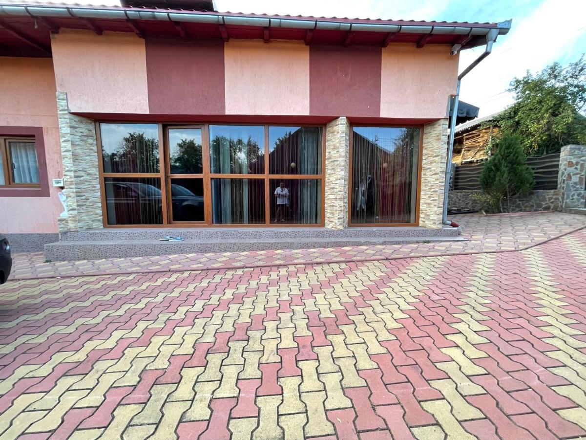 Pensiunea Colt De Rai Corbi Buitenkant foto