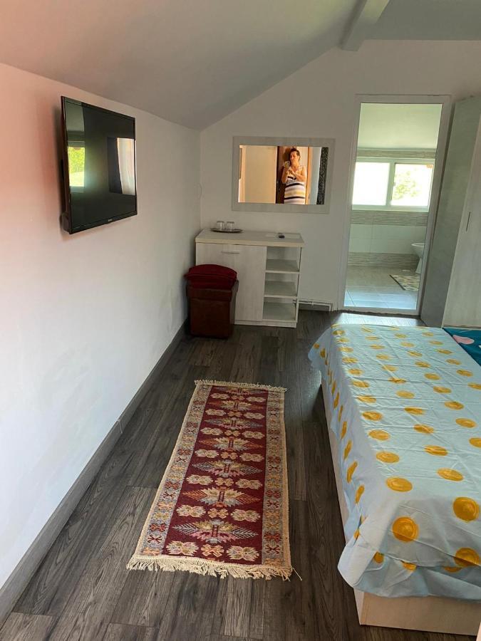 Pensiunea Colt De Rai Corbi Buitenkant foto